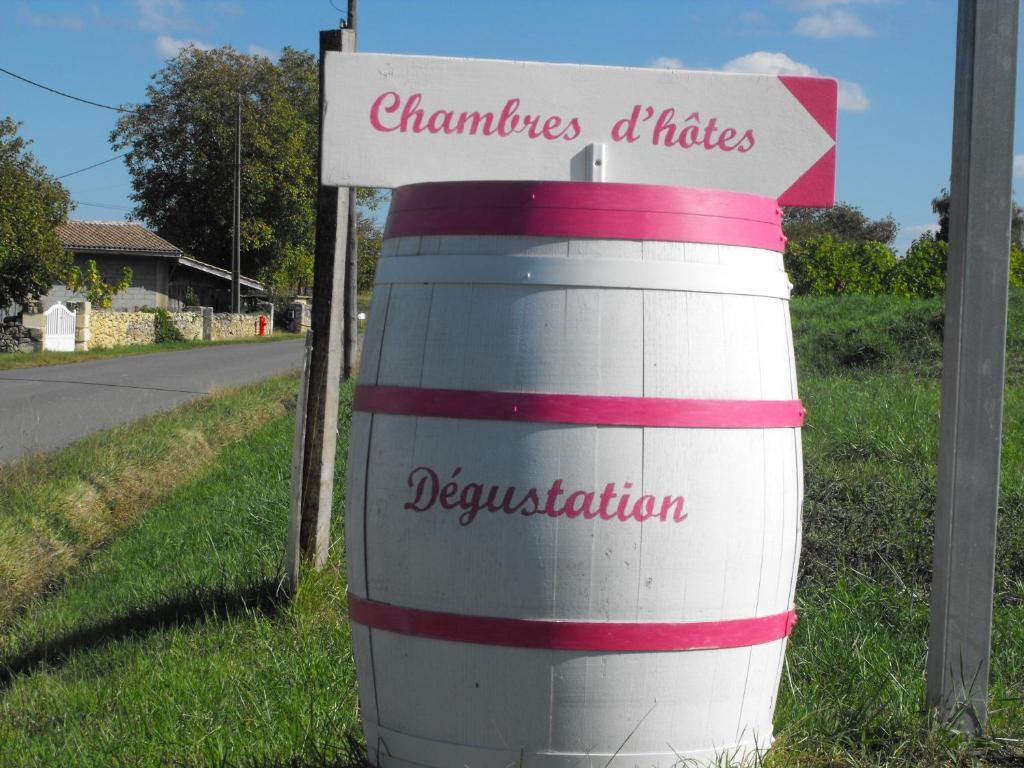 לינה וארוחת בוקר Romagne  Chateau De Crecy מראה חיצוני תמונה